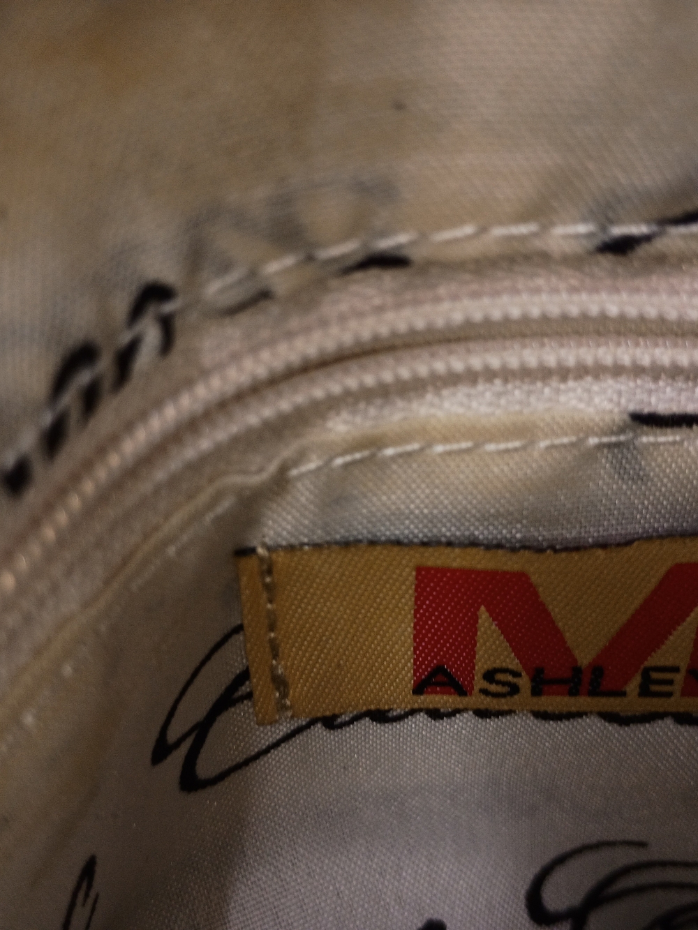 Ashley M Cadillac GM Purse - Picture 7 of 11